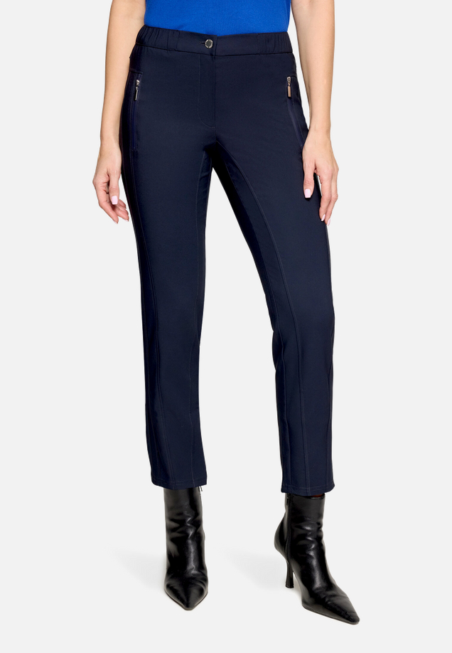 Stretch-Hose  Style Naomi Fashion / Modellfoto Vorderseite