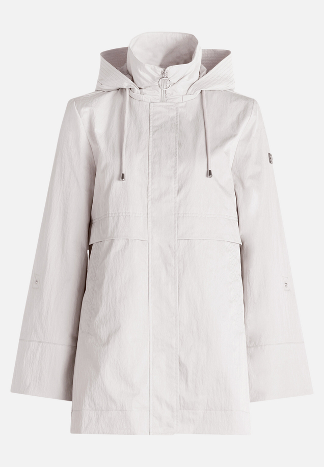 Outdoorjacke mit abnehmbarer Kapuze / Vorderseite