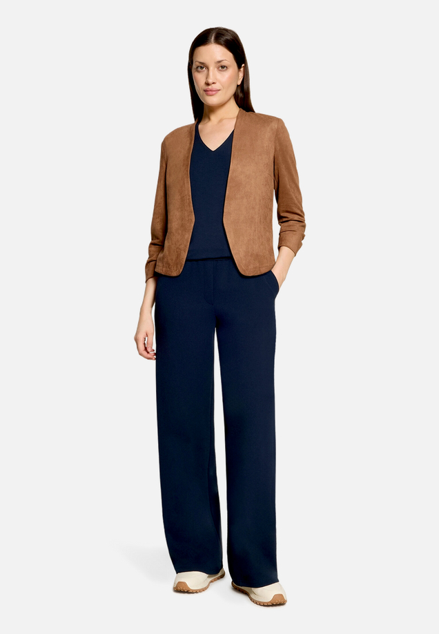 Blazer-Jacke mit 3/4 Arm / Modellfoto Vorderseite (Outfit)
