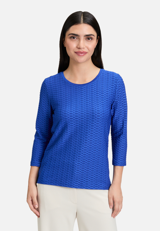 Basic Shirt mit Rundhalsausschnitt / Modellfoto Vorderseite