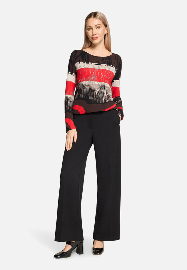 Casual-Shirt mit Gummizug / Modellfoto Vorderseite (Outfit)