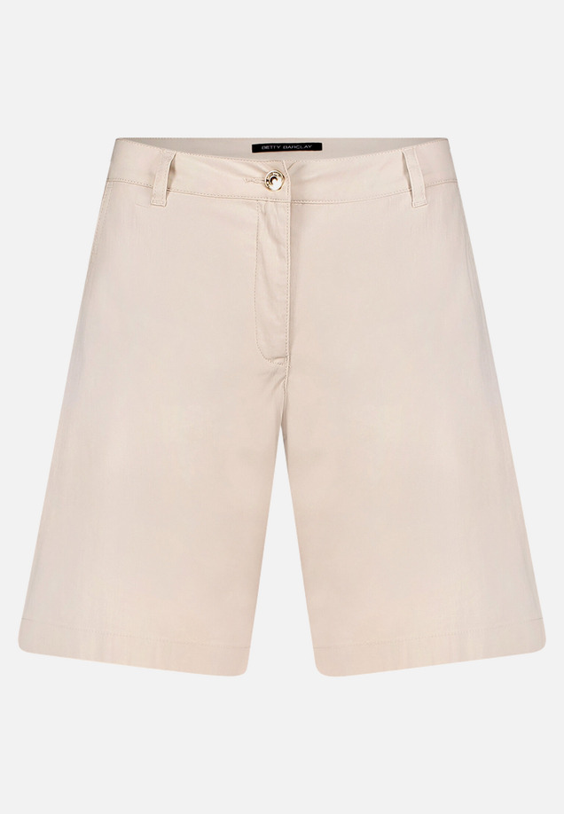 Sommerhose mit Eingrifftaschen / Vorderseite