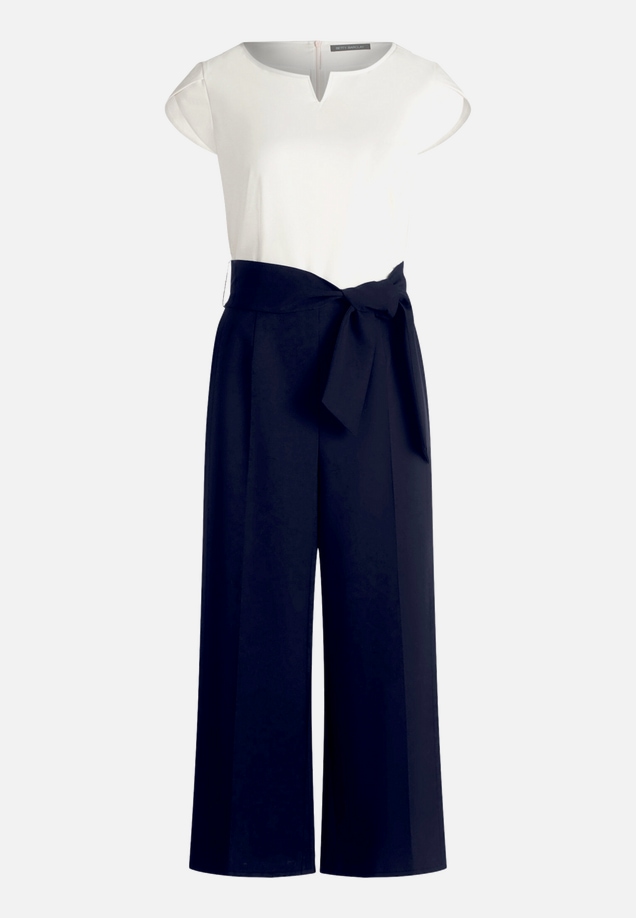 Jumpsuit mit Eingrifftaschen / Vorderseite