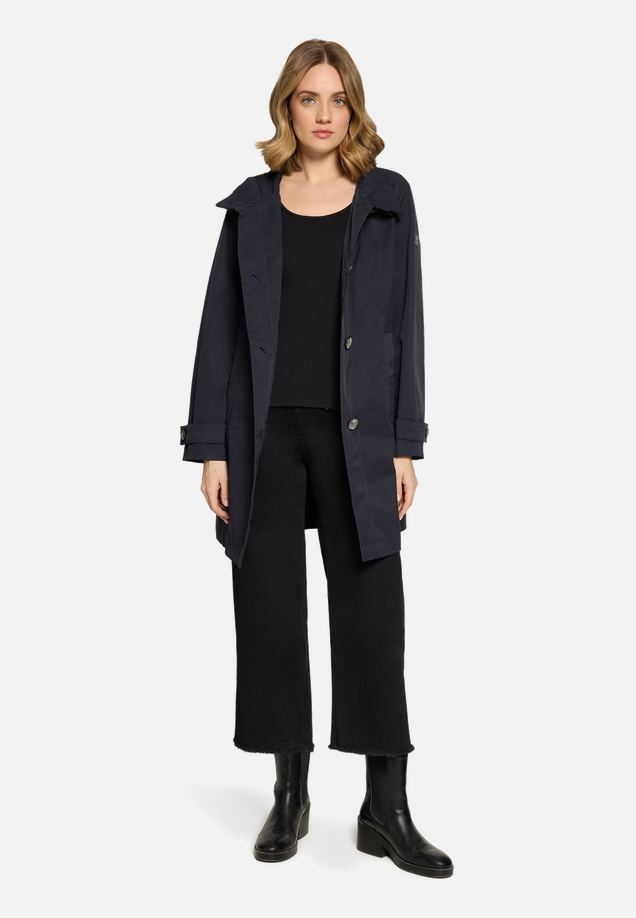 Sommerjacke mit Kragen / Modellfoto Vorderseite (Outfit)