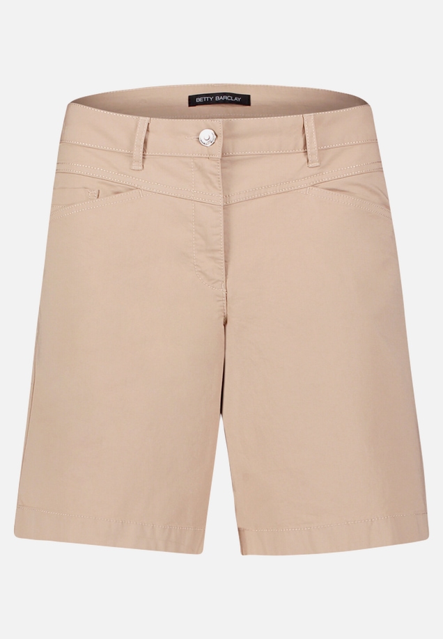 Sommerhose mit Eingrifftaschen / Vorderseite