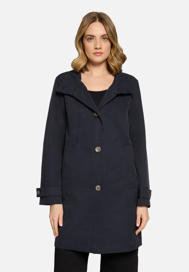 Sommerjacke mit Kragen / Modellfoto Vorderseite