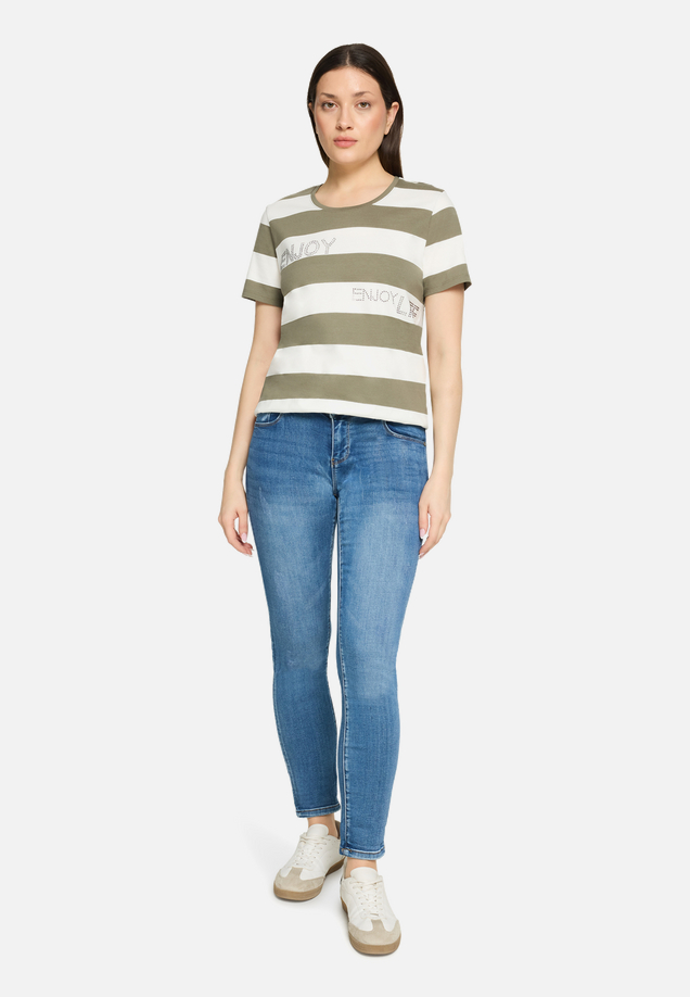 Ringelshirt mit Tunnelzug / Modellfoto Vorderseite (Outfit)