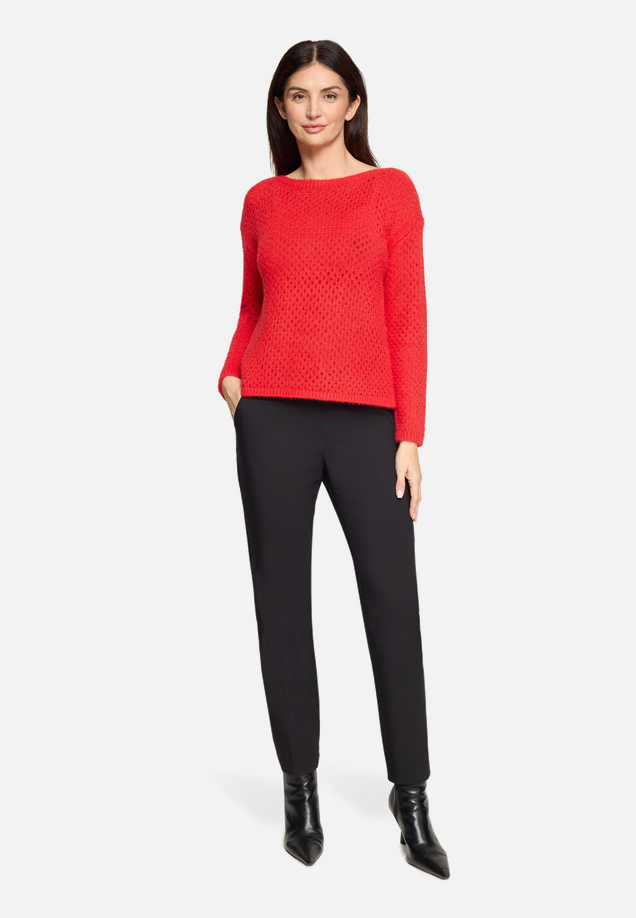 Lochstrick-Pullover langarm / Modellfoto Vorderseite (Outfit)