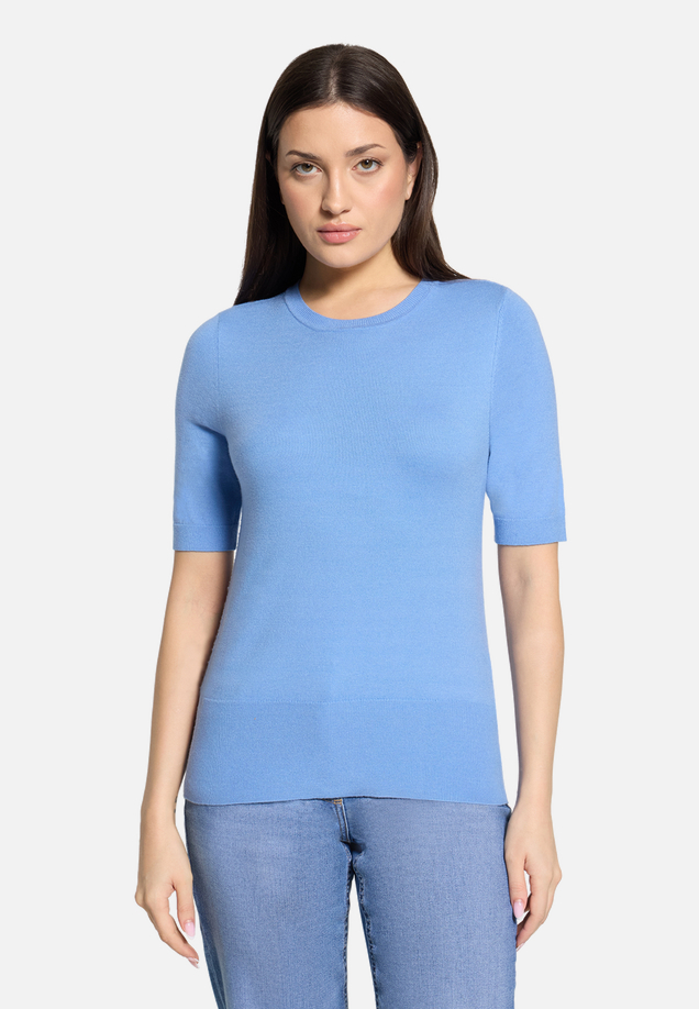 Basic-Pullover kurzarm / Modellfoto Vorderseite