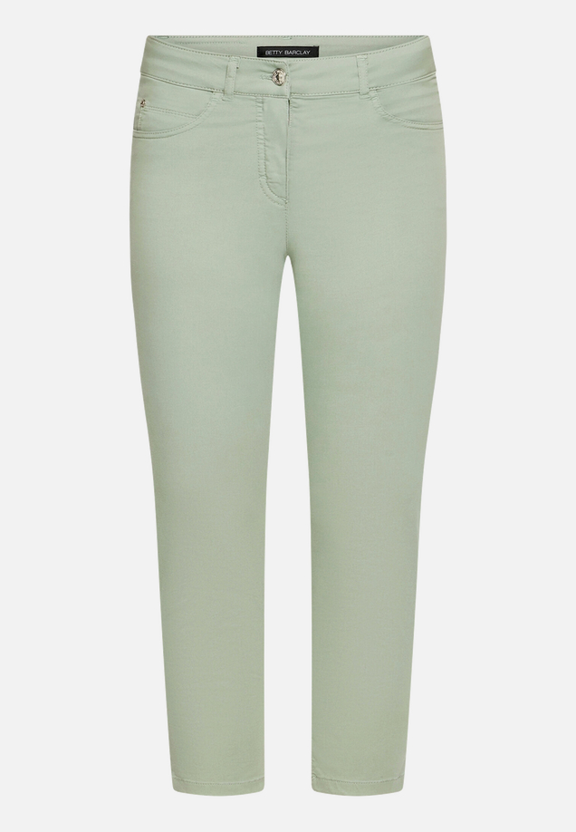 Sommerhose mit aufgesetzten Taschen / Vorderseite