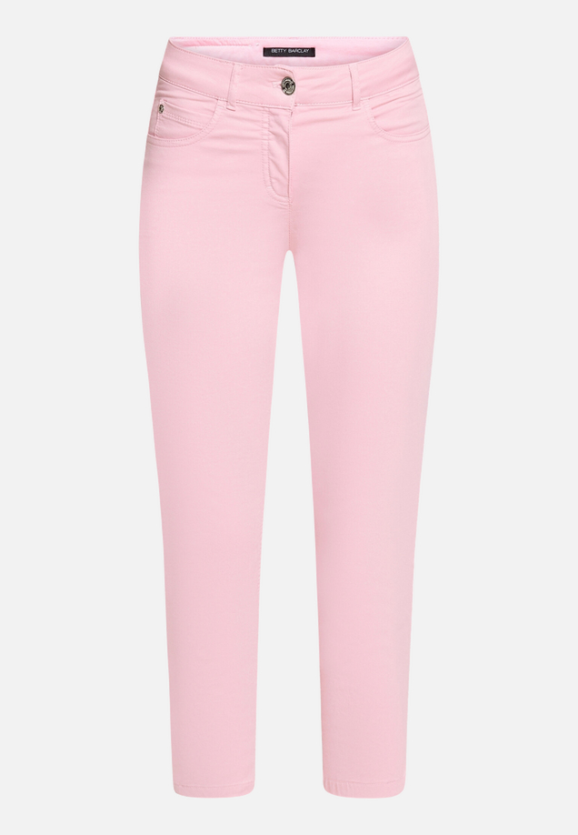 Sommerhose mit aufgesetzten Taschen / Vorderseite