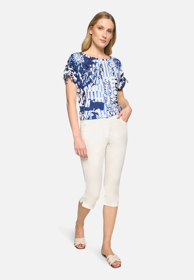 Casual-Shirt mit Aufdruck / Modellfoto Vorderseite (Outfit)