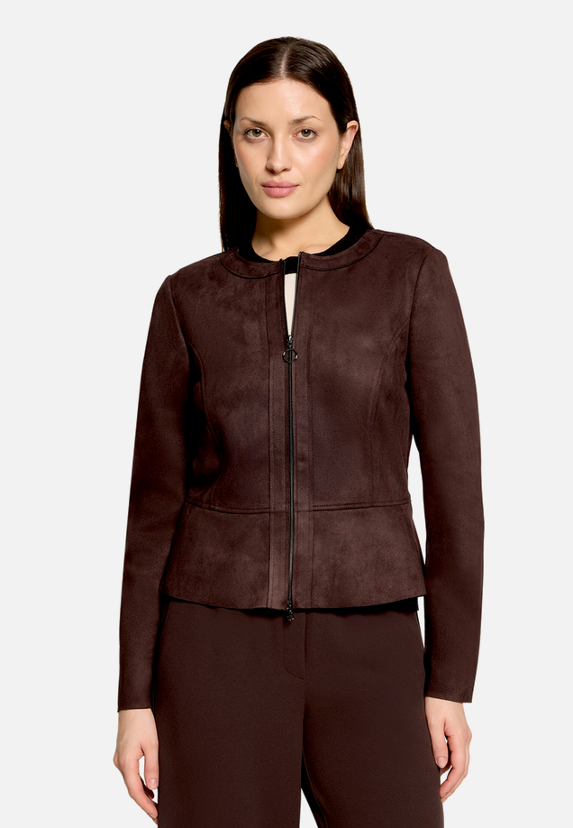 Taillierter  Blazer mit Reißverschluss  / Modellfoto Vorderseite