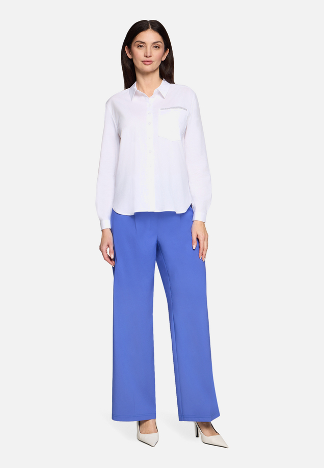 Stoffhose unifarben / Modellfoto Vorderseite (Outfit)