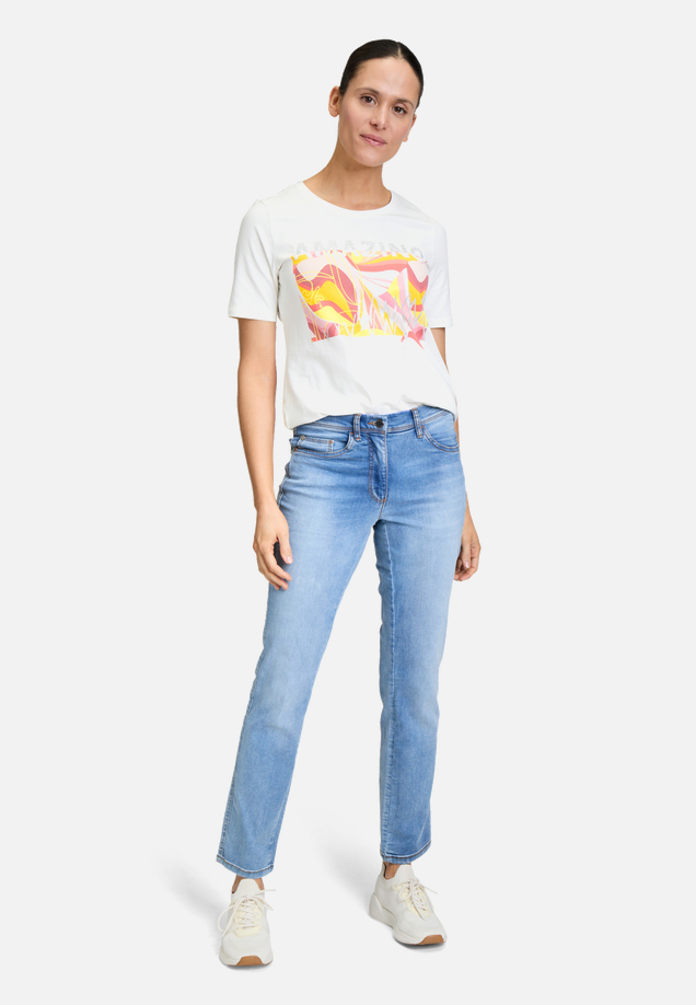 Basic Shirt mit Placement / Modellfoto Vorderseite (Outfit)